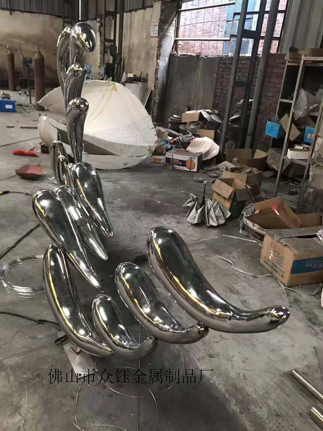 不銹鋼雕塑藝術擺件 現(xiàn)代工藝禮品的璀璨明珠